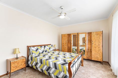 Property photo of 33 Montpellier Drive Avondale Heights VIC 3034