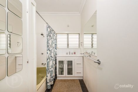 Property photo of 62 Holland Road Holland Park QLD 4121