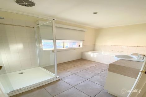 Property photo of 11 Livingstone Square Point Cook VIC 3030