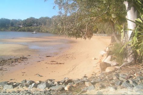 Property photo of 19 Dalpura Street Macleay Island QLD 4184