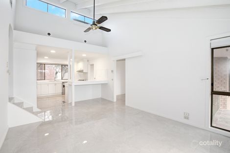 Property photo of 28 Papworth Place Meadow Heights VIC 3048
