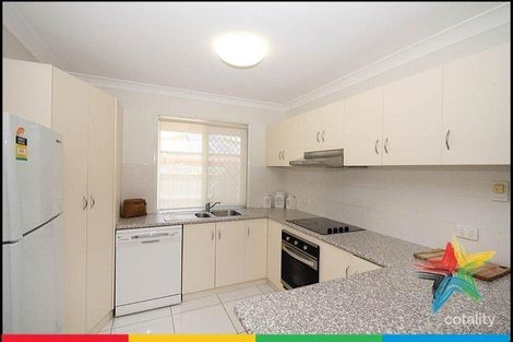 Property photo of 8 Pinnacle Close Regents Park QLD 4118