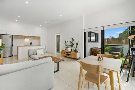 Property photo of 102/9 Hooker Boulevard Broadbeach Waters QLD 4218