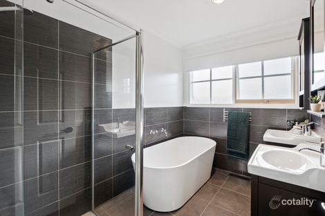 Property photo of 6 Crimea Close Rowville VIC 3178