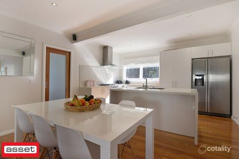 Property photo of 7 Bayside Grove Seaford VIC 3198