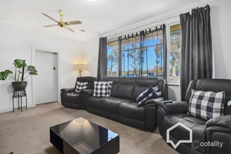 56 Simpsons Rd, Eaglehawk, VIC 3556