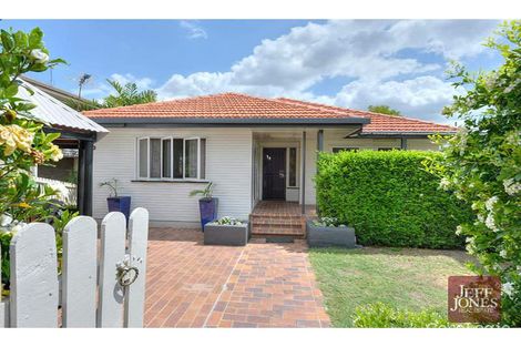 Property photo of 28 Sorbiston Street Holland Park West QLD 4121