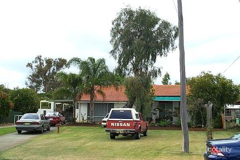 26 Saggers Cres, Beckenham, WA 6107