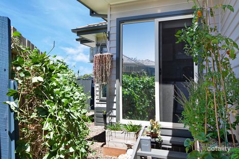 Property photo of 2/18 Beenak Street Reservoir VIC 3073