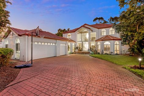 8221 Magnolia Dr W, Hope Island, QLD 4212