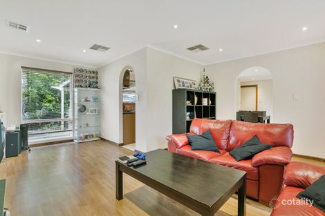 Property photo of 13 Karalee Grove Reynella SA 5161