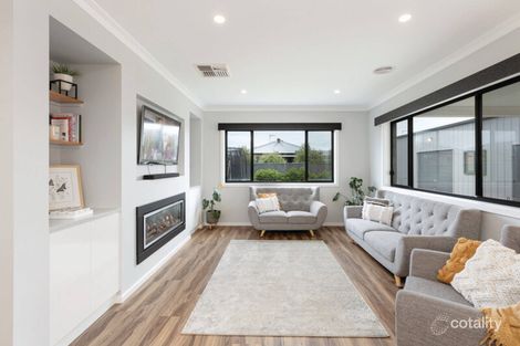 Property photo of 22 Aquiver Terrace Miners Rest VIC 3352