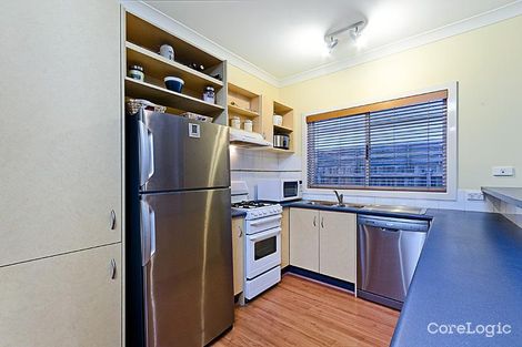 Property photo of 31 Hollington Crescent Point Cook VIC 3030