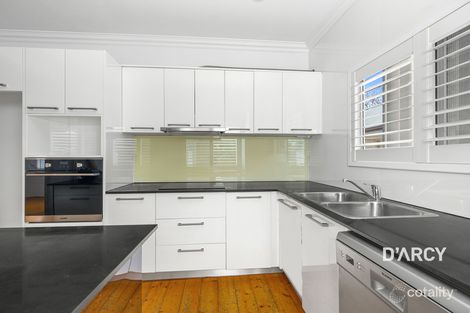 Property photo of 39 Fletcher Parade Bardon QLD 4065