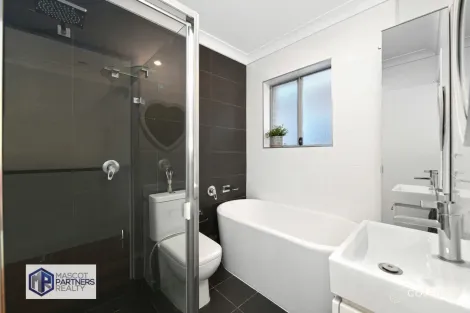 Property photo of 63 Sandakan Road Revesby Heights NSW 2212