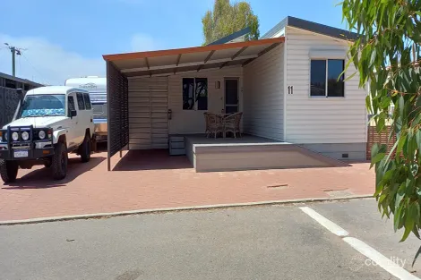 11/4 Bosley St, Sunset Beach, WA 6530