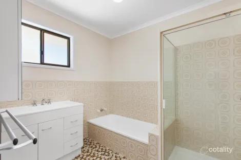 Property photo of 1 Anthony Street Victoria Point QLD 4165