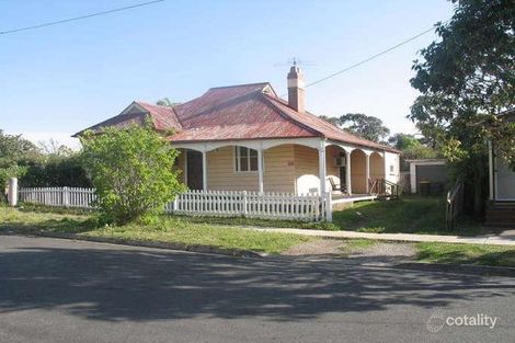 33 Iolanthe St, Campbelltown, NSW 2560