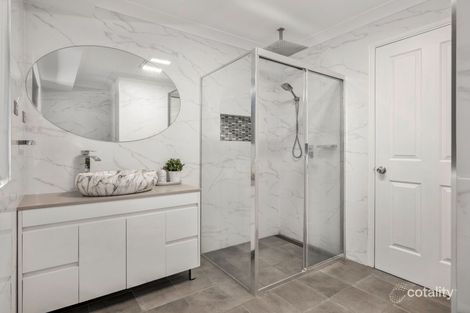 Property photo of 6 Bicheno Close West Hoxton NSW 2171