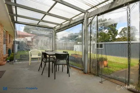 Property photo of 18 Ware Court Darling Heights QLD 4350