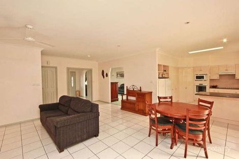 Property photo of 8 Agincourt Crescent Valentine NSW 2280