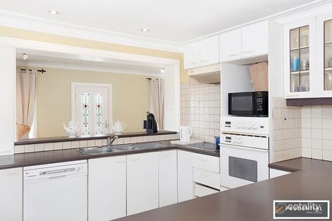 Property photo of 3 Lawn Avenue Bradbury NSW 2560