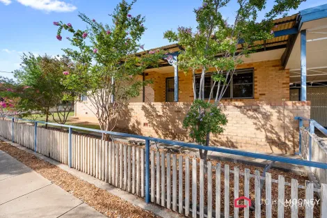 2 Croaker St, Turvey Park, NSW 2650
