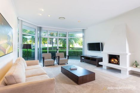 Property photo of 6 Chisholm Court Mount Ommaney QLD 4074