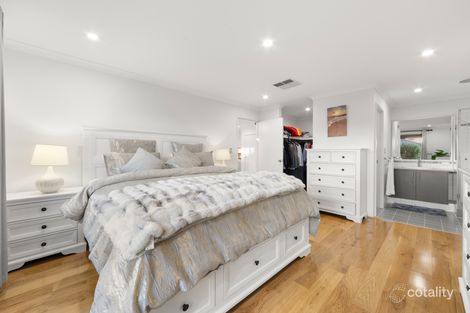 2 Lareema Gdns, Banksia Grove, WA 6031