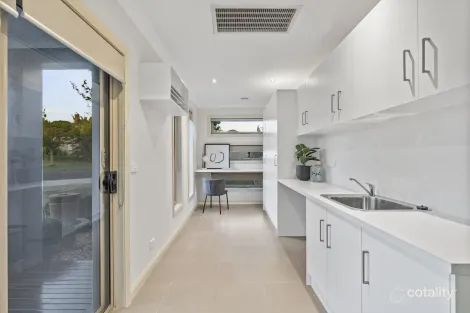 Property photo of 20 Cullen Terrace Caroline Springs VIC 3023