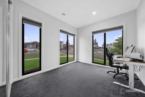 Property photo of 230 Highlander Drive Craigieburn VIC 3064