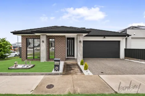 Property photo of 230 Highlander Drive Craigieburn VIC 3064