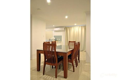 Property photo of 27/31 Somerset Place Parkinson QLD 4115