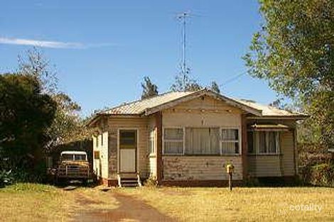 288 Tor St, Rockville, QLD 4350