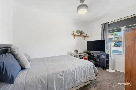 Property photo of 59 Manooka Crescent Bradbury NSW 2560