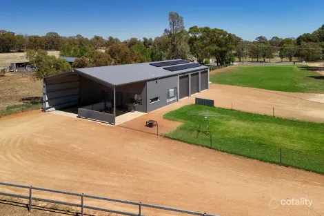 Property photo of 2 Killarney Street Temora NSW 2666