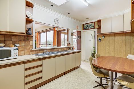 Property photo of 14 Invermay Grove Rosanna VIC 3084