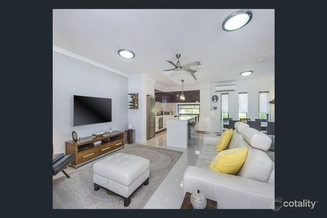 Property photo of 2/88-90 York Street Coorparoo QLD 4151
