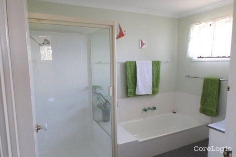 Property photo of 9 Fiona Street Beachmere QLD 4510