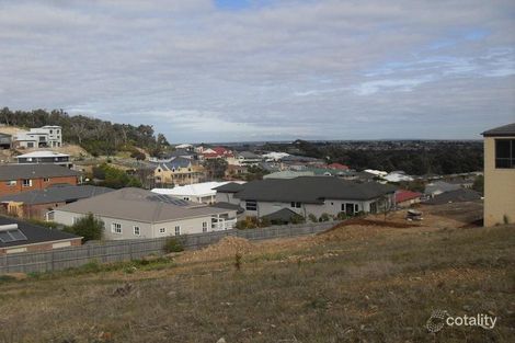 3 North Hidden Valley Cct, Beaconsfield, VIC 3807