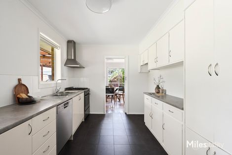 Property photo of 22 Broadlea Crescent Viewbank VIC 3084