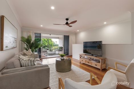 Property photo of 1/32 Orealla Crescent Sunrise Beach QLD 4567