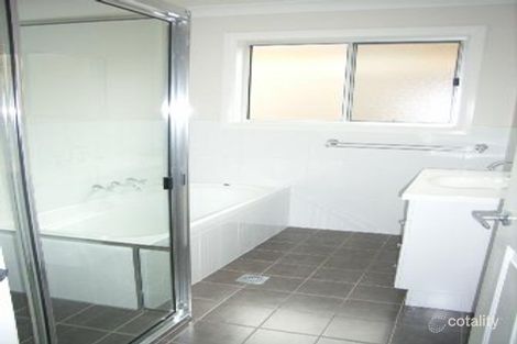 Property photo of 8/3 Bogong Crescent Tatton NSW 2650