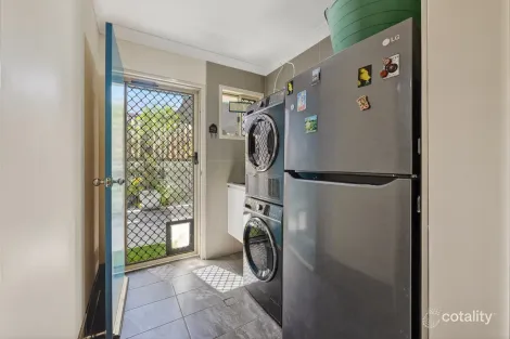 Property photo of 5 Greentree Circuit Bushland Beach QLD 4818