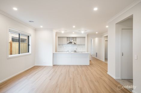 Property photo of 17 Sunlight Circuit Lara VIC 3212