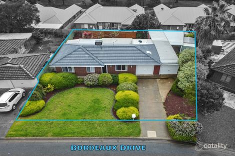 Property photo of 13 Bordeaux Drive Woodcroft SA 5162