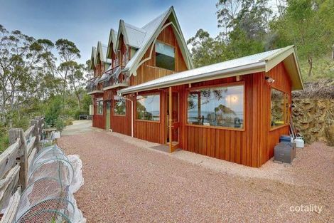 14b Churchill Rd, Taroona, TAS 7053