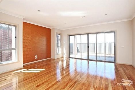 Property photo of 6 Densham Way Craigieburn VIC 3064