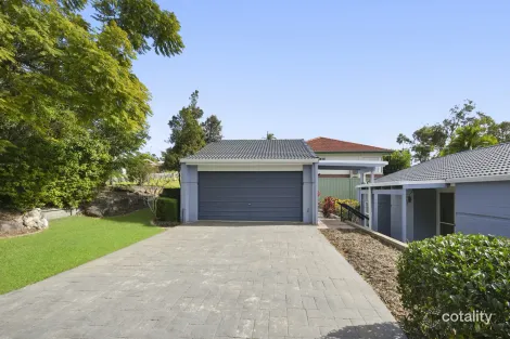 Property photo of 19 Oregon Way Oxenford QLD 4210