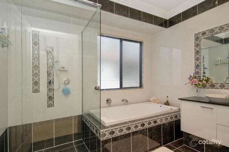 Property photo of 37 Royal Links Drive Robina QLD 4226